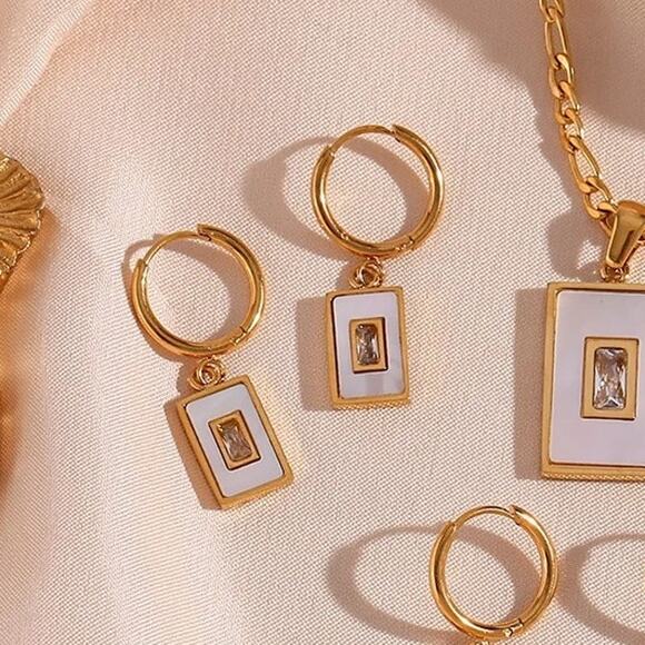 White Shell Vintage Acrylic Pendant Earrings 18K Gold Plated Stainless‎ S… - Picture 7 of 10